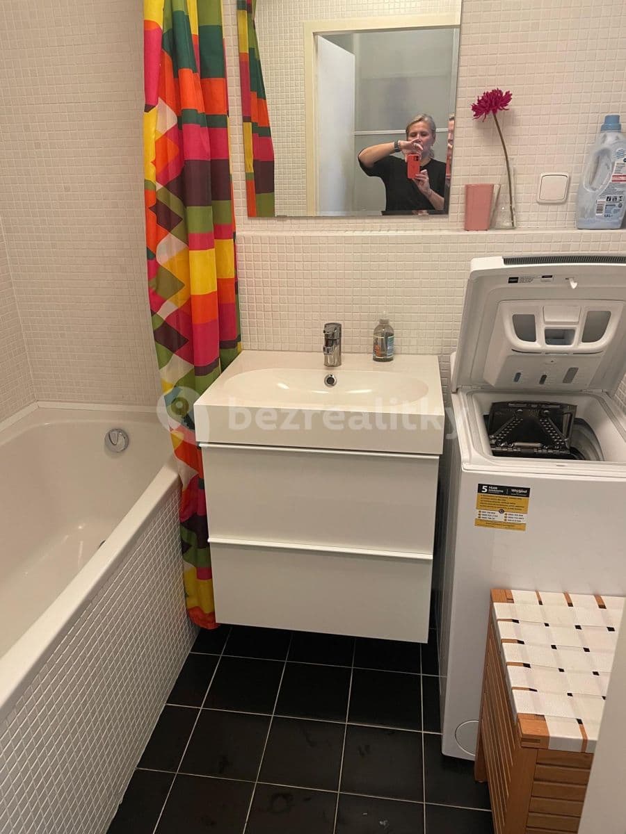 Pronájem bytu 1+kk 32 m², Herlíkovická, Praha, Praha Pronájem bytu 1+kk 32 m², Herlíkovická, Praha, Praha