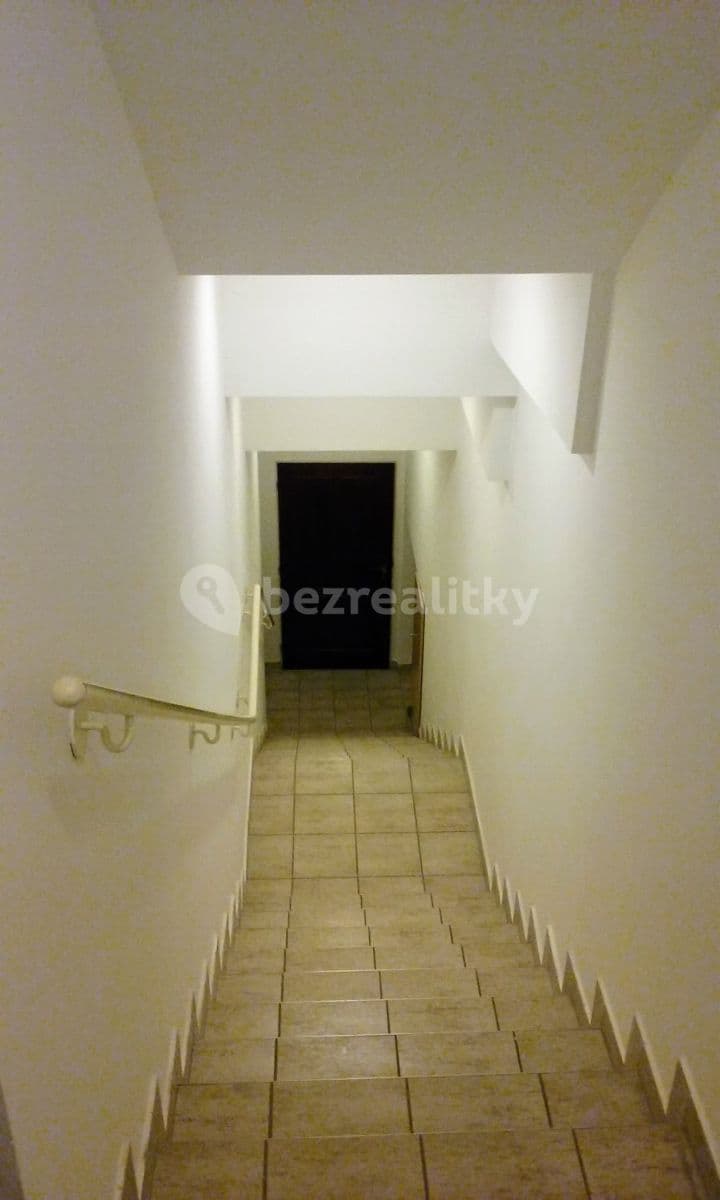 Pronájem bytu 4+1 228 m², 1. máje, Olomouc, Olomoucký kraj Pronájem bytu 4+1 228 m², 1. máje, Olomouc, Olomoucký kraj