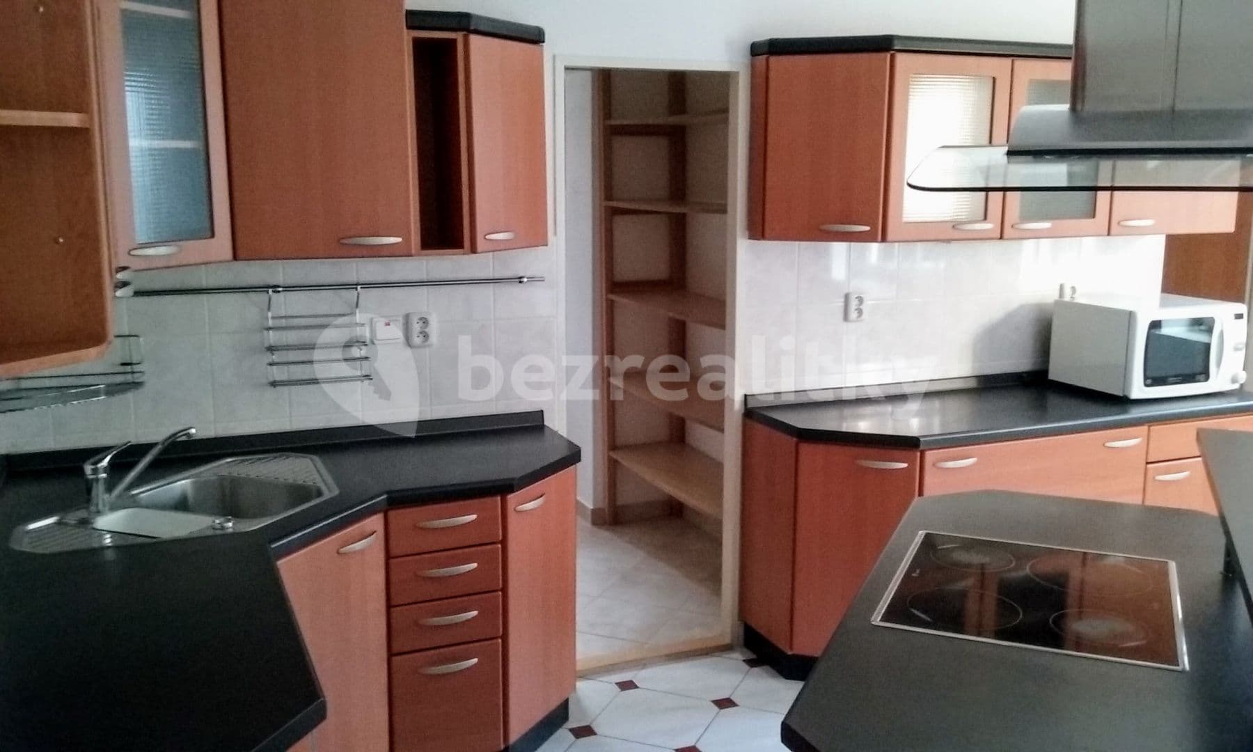 Pronájem bytu 4+1 228 m², 1. máje, Olomouc, Olomoucký kraj Pronájem bytu 4+1 228 m², 1. máje, Olomouc, Olomoucký kraj