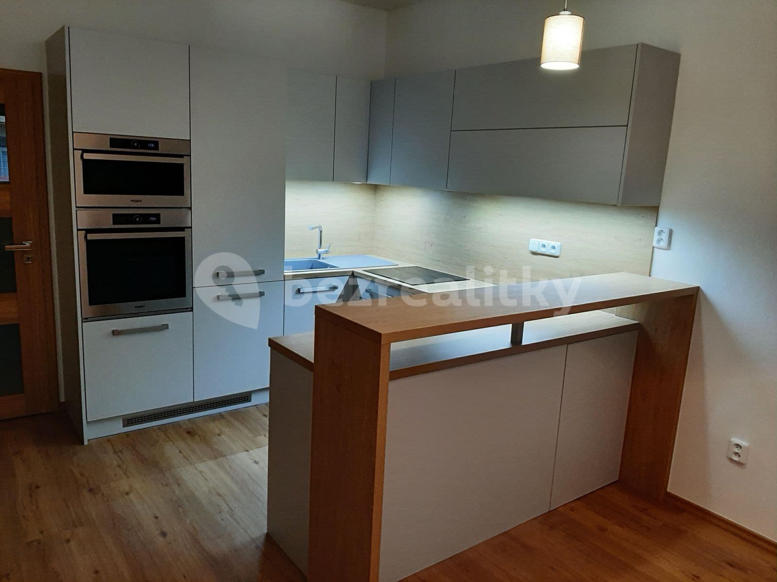 Pronájem bytu 2+kk 51 m², Písecká, Praha, Praha Pronájem bytu 2+kk 51 m², Písecká, Praha, Praha