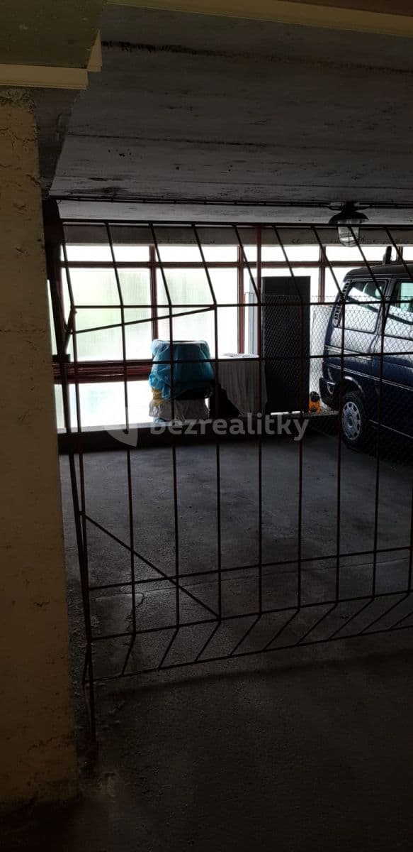 Pronájem garáže 18 m², Lovosická, Praha, Praha Pronájem garáže 18 m², Lovosická, Praha, Praha