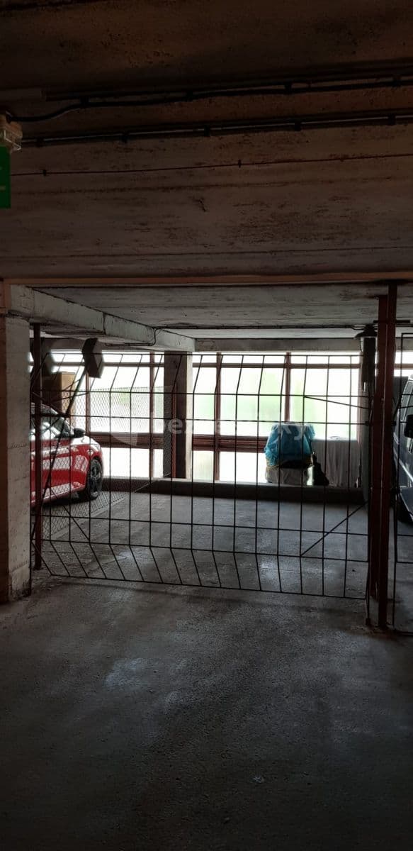 Pronájem garáže 18 m², Lovosická, Praha, Praha Pronájem garáže 18 m², Lovosická, Praha, Praha