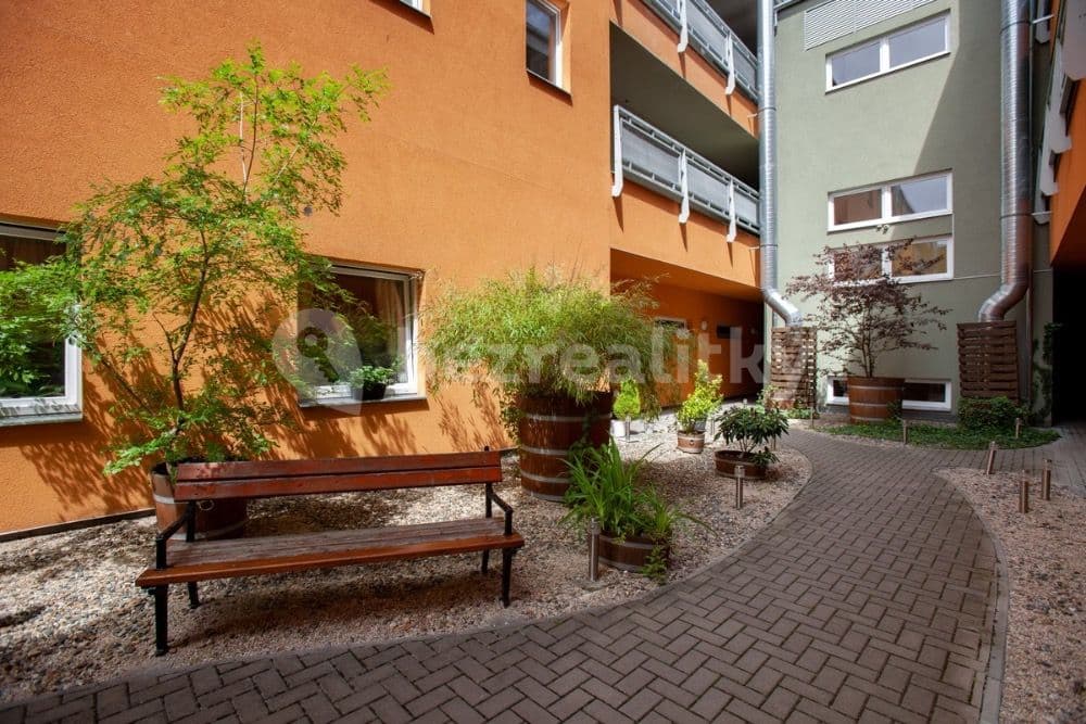 Pronájem bytu 1+1 60 m², Slévačská, Praha, Praha Pronájem bytu 1+1 60 m², Slévačská, Praha, Praha