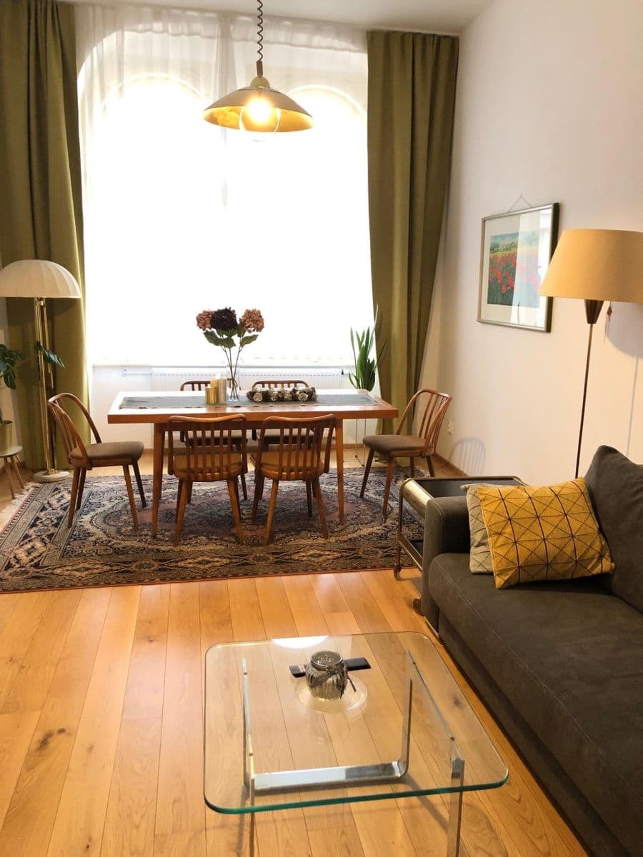Pronájem bytu 2+1 57 m², Prvního pluku, Praha, Praha Pronájem bytu 2+1 57 m², Prvního pluku, Praha, Praha