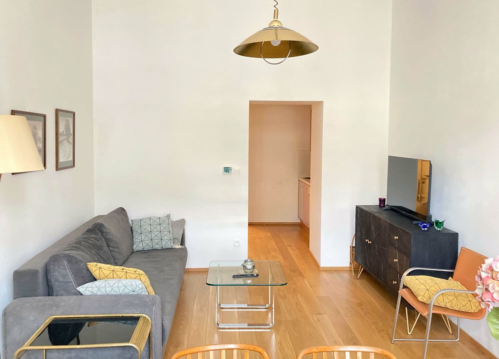 Pronájem bytu 2+1 57 m², Prvního pluku, Praha, Praha Pronájem bytu 2+1 57 m², Prvního pluku, Praha, Praha