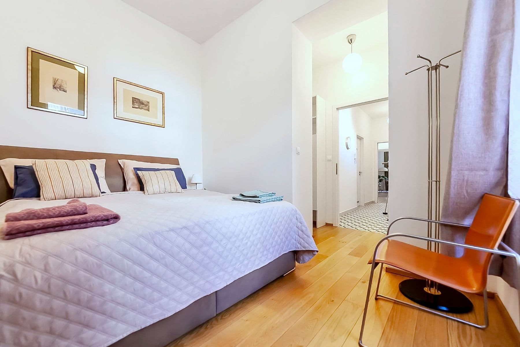 Pronájem bytu 2+1 57 m², Prvního pluku, Praha, Praha Pronájem bytu 2+1 57 m², Prvního pluku, Praha, Praha