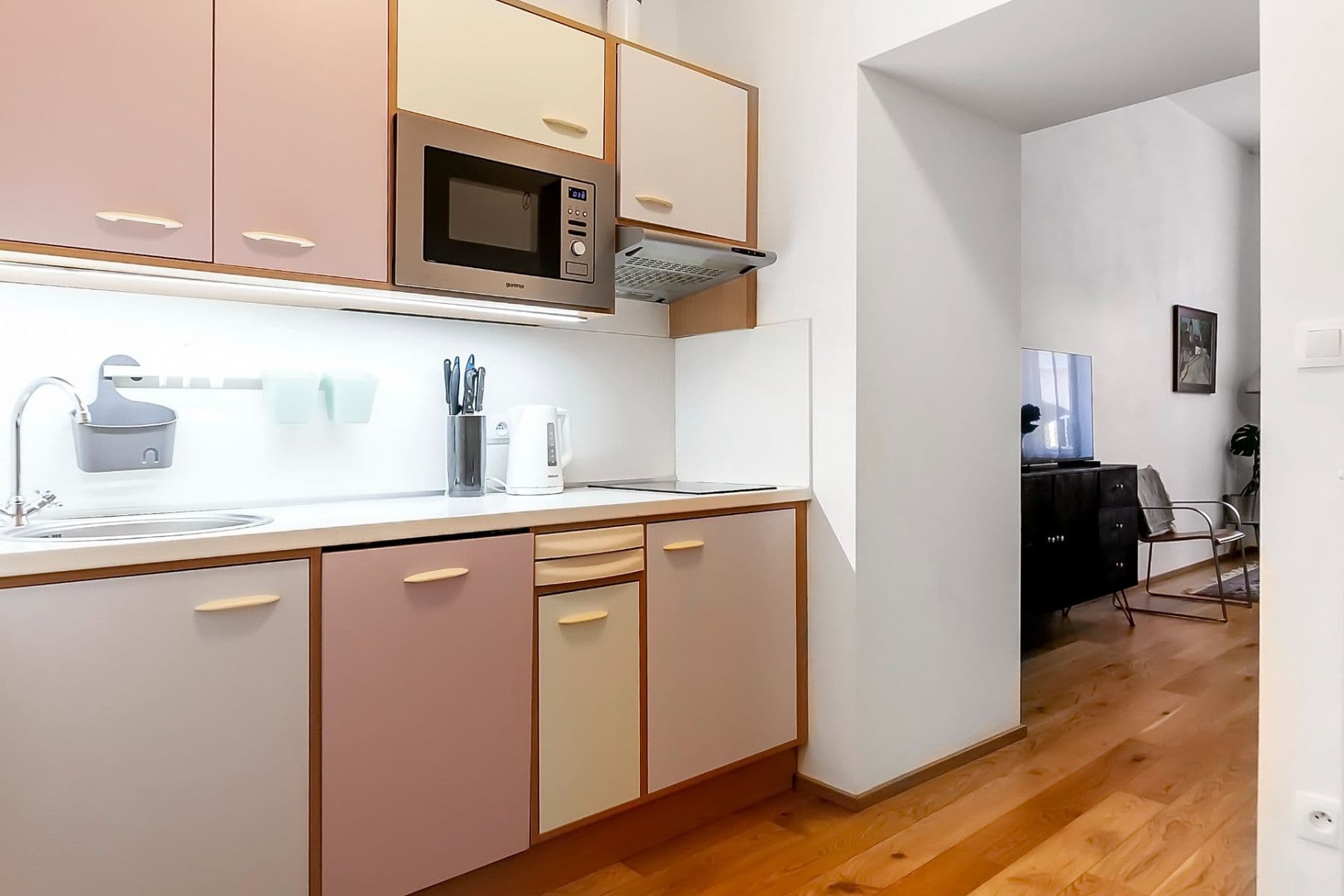 Pronájem bytu 2+1 57 m², Prvního pluku, Praha, Praha Pronájem bytu 2+1 57 m², Prvního pluku, Praha, Praha