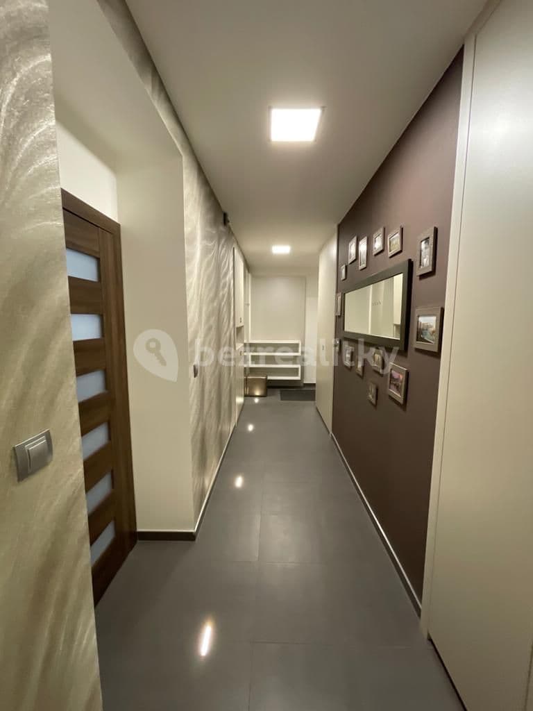 Pronájem bytu 2+kk 66 m², Puškinova, Hradec Králové, Královéhradecký kraj Pronájem bytu 2+kk 66 m², Puškinova, Hradec Králové, Královéhradecký kraj