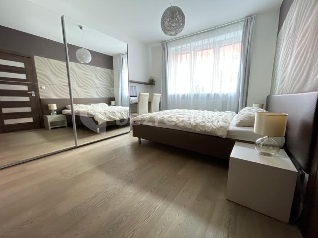 Pronájem bytu 2+kk 66 m², Puškinova, Hradec Králové, Královéhradecký kraj Pronájem bytu 2+kk 66 m², Puškinova, Hradec Králové, Královéhradecký kraj