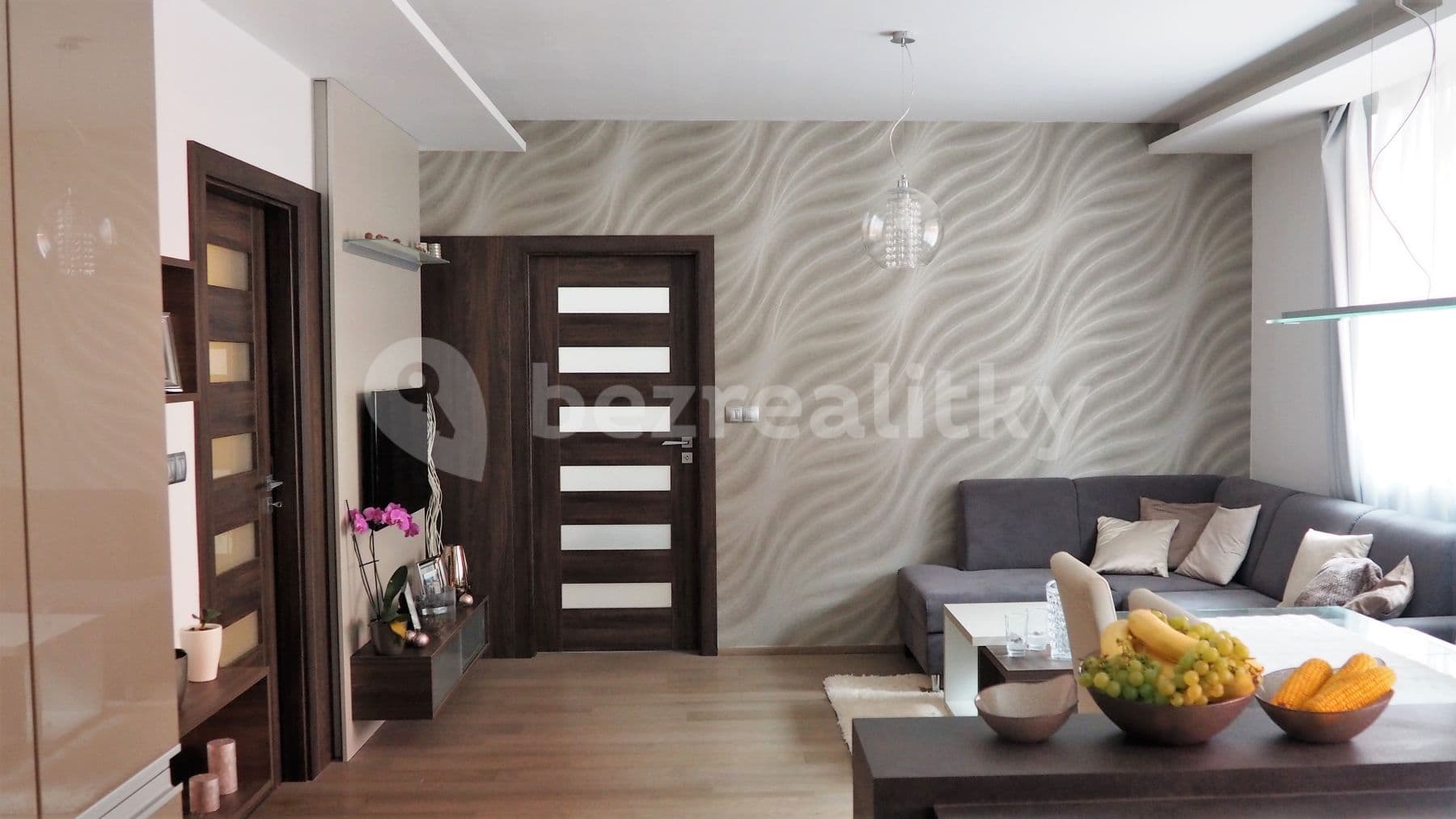 Pronájem bytu 2+kk 66 m², Puškinova, Hradec Králové, Královéhradecký kraj Pronájem bytu 2+kk 66 m², Puškinova, Hradec Králové, Královéhradecký kraj