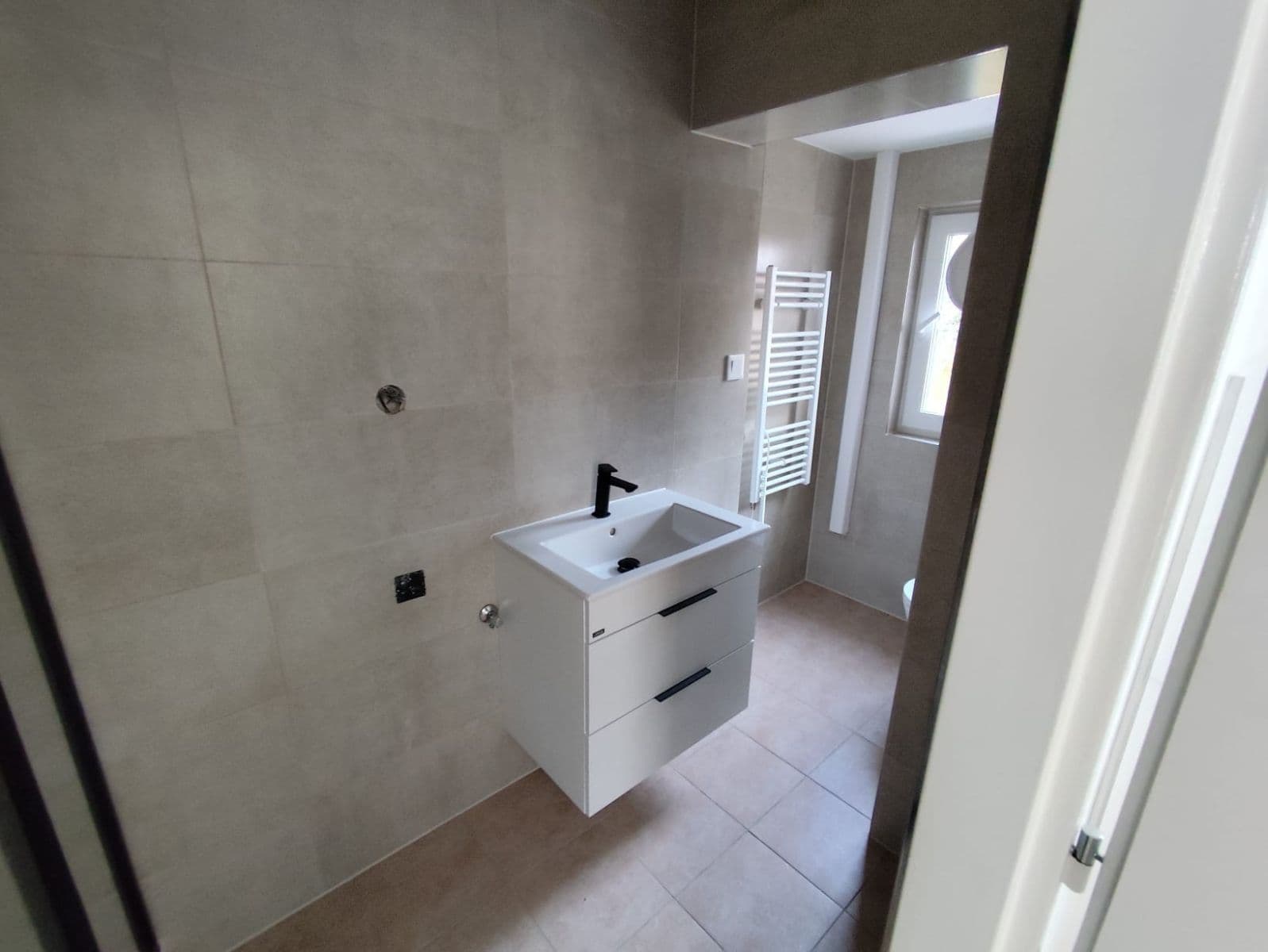 Pronájem bytu 1+1 43 m², Příční, Dalovice, Karlovarský kraj Pronájem bytu 1+1 43 m², Příční, Dalovice, Karlovarský kraj