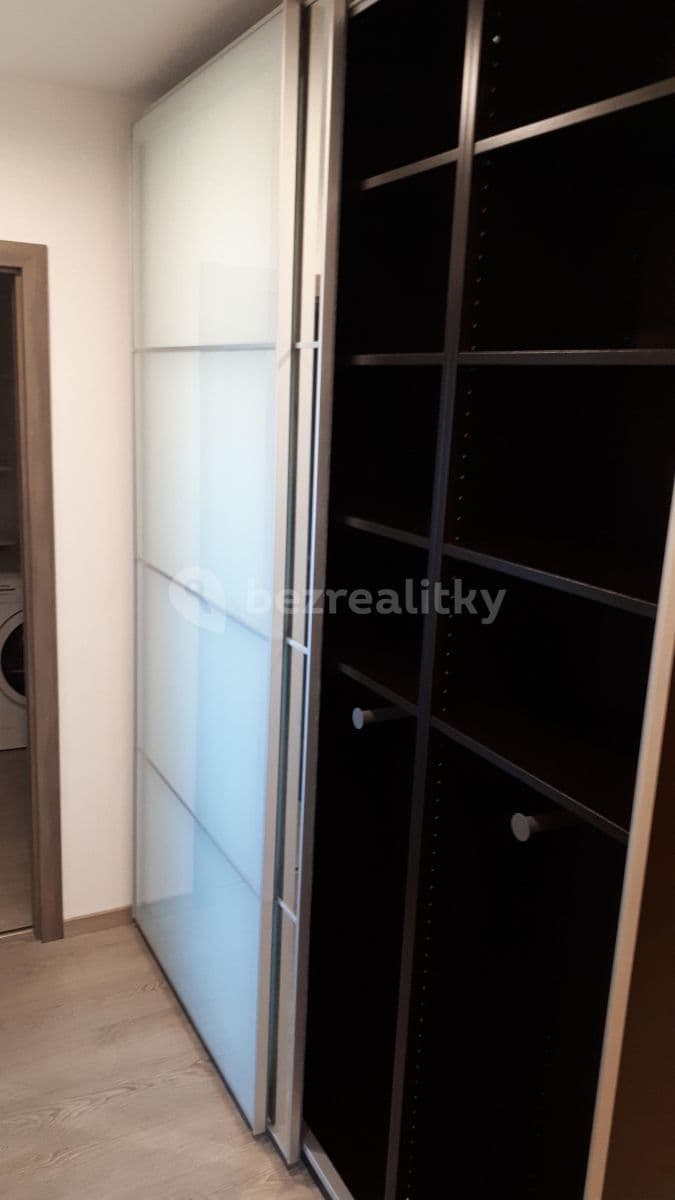 Pronájem bytu 3+kk 72 m², Na Skalkách, Neratovice, Středočeský kraj Pronájem bytu 3+kk 72 m², Na Skalkách, Neratovice, Středočeský kraj