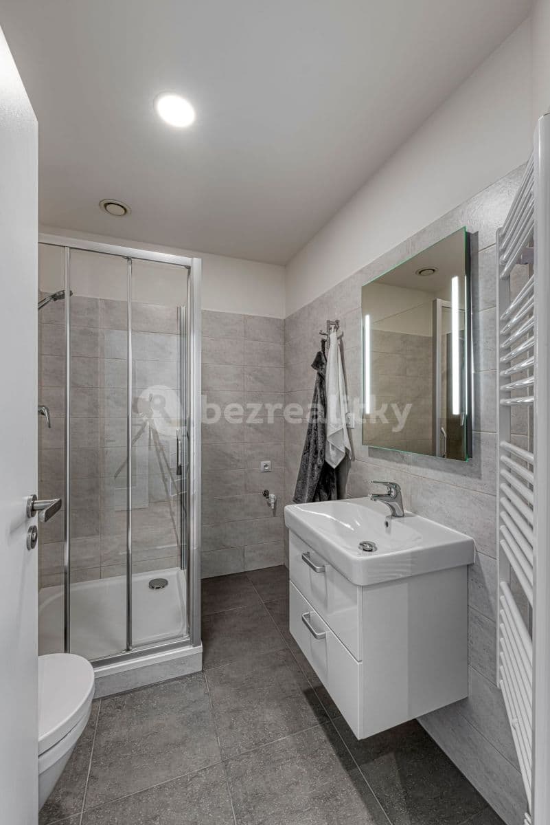 Pronájem bytu 1+kk 31 m², Mukařovského, Praha, Praha Pronájem bytu 1+kk 31 m², Mukařovského, Praha, Praha