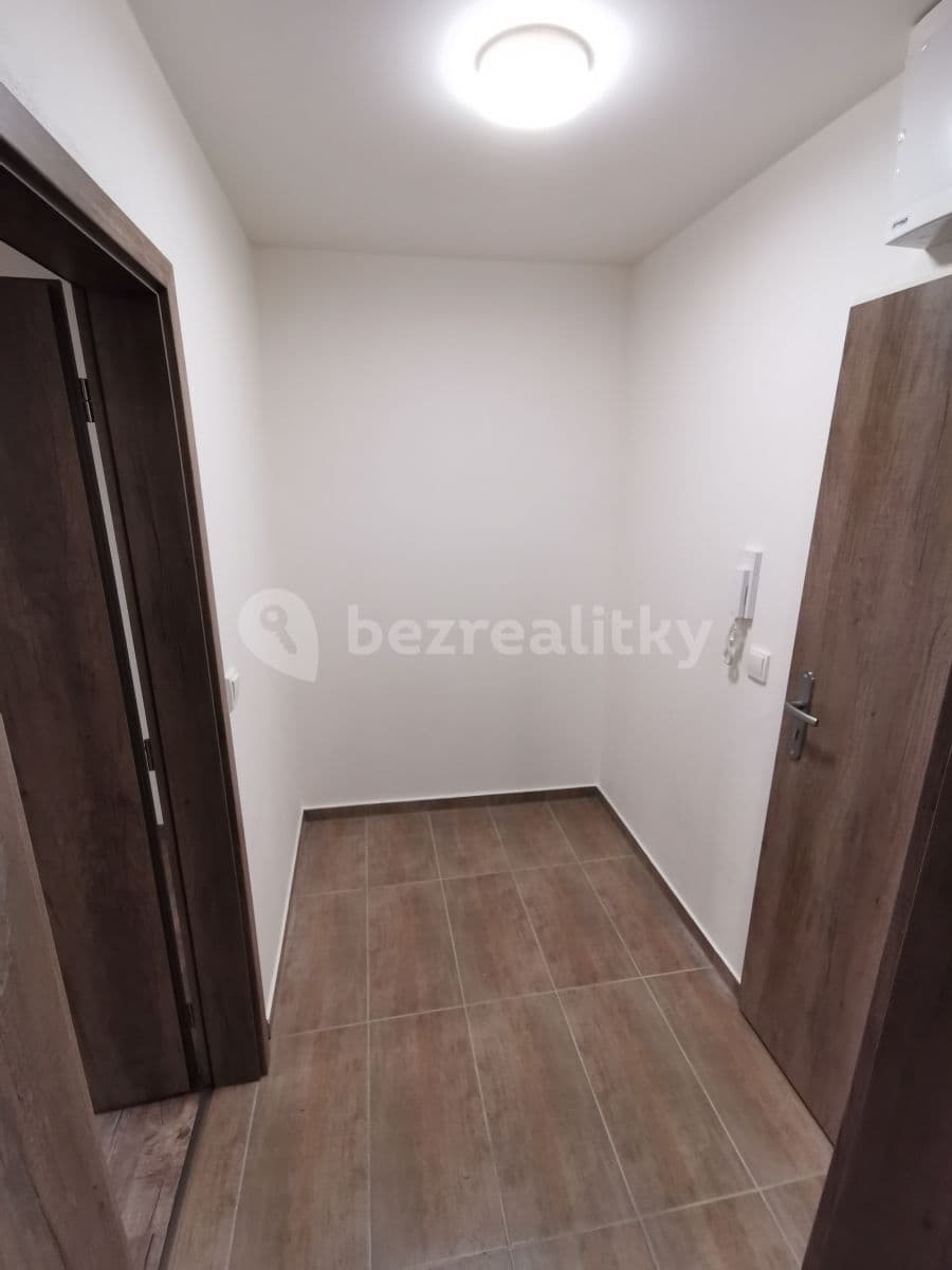 Pronájem bytu 1+kk 45 m², Mikšíčkova, Brno, Jihomoravský kraj Pronájem bytu 1+kk 45 m², Mikšíčkova, Brno, Jihomoravský kraj