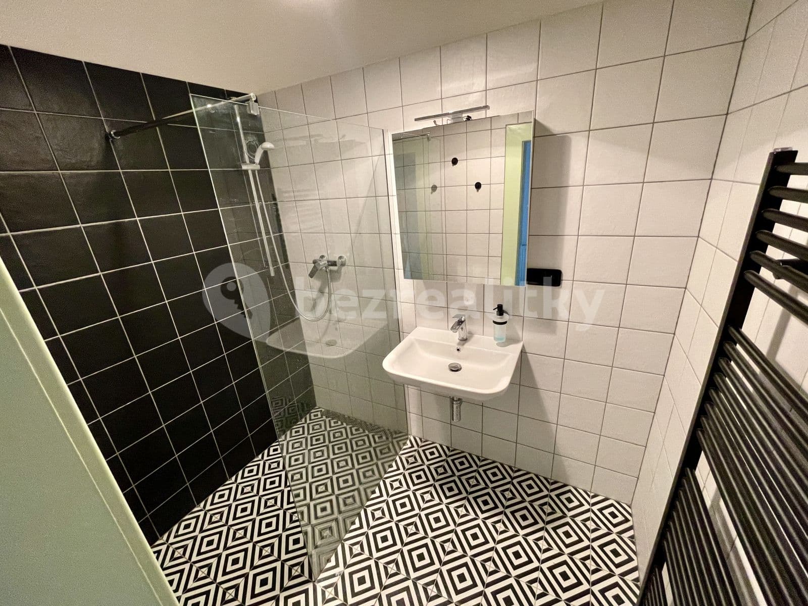 Pronájem bytu 2+kk 48 m², Guldenerova, Plzeň, Plzeňský kraj Pronájem bytu 2+kk 48 m², Guldenerova, Plzeň, Plzeňský kraj
