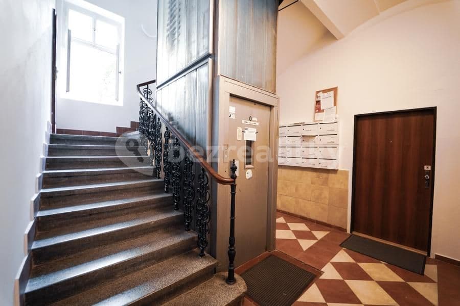 Pronájem bytu 3+kk 61 m², Varšavská, Praha, Praha Pronájem bytu 3+kk 61 m², Varšavská, Praha, Praha