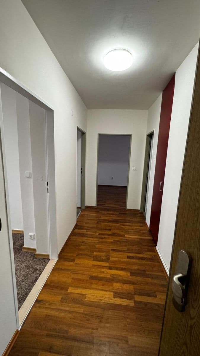 Pronájem bytu 3+kk 61 m², Varšavská, Praha, Praha Pronájem bytu 3+kk 61 m², Varšavská, Praha, Praha