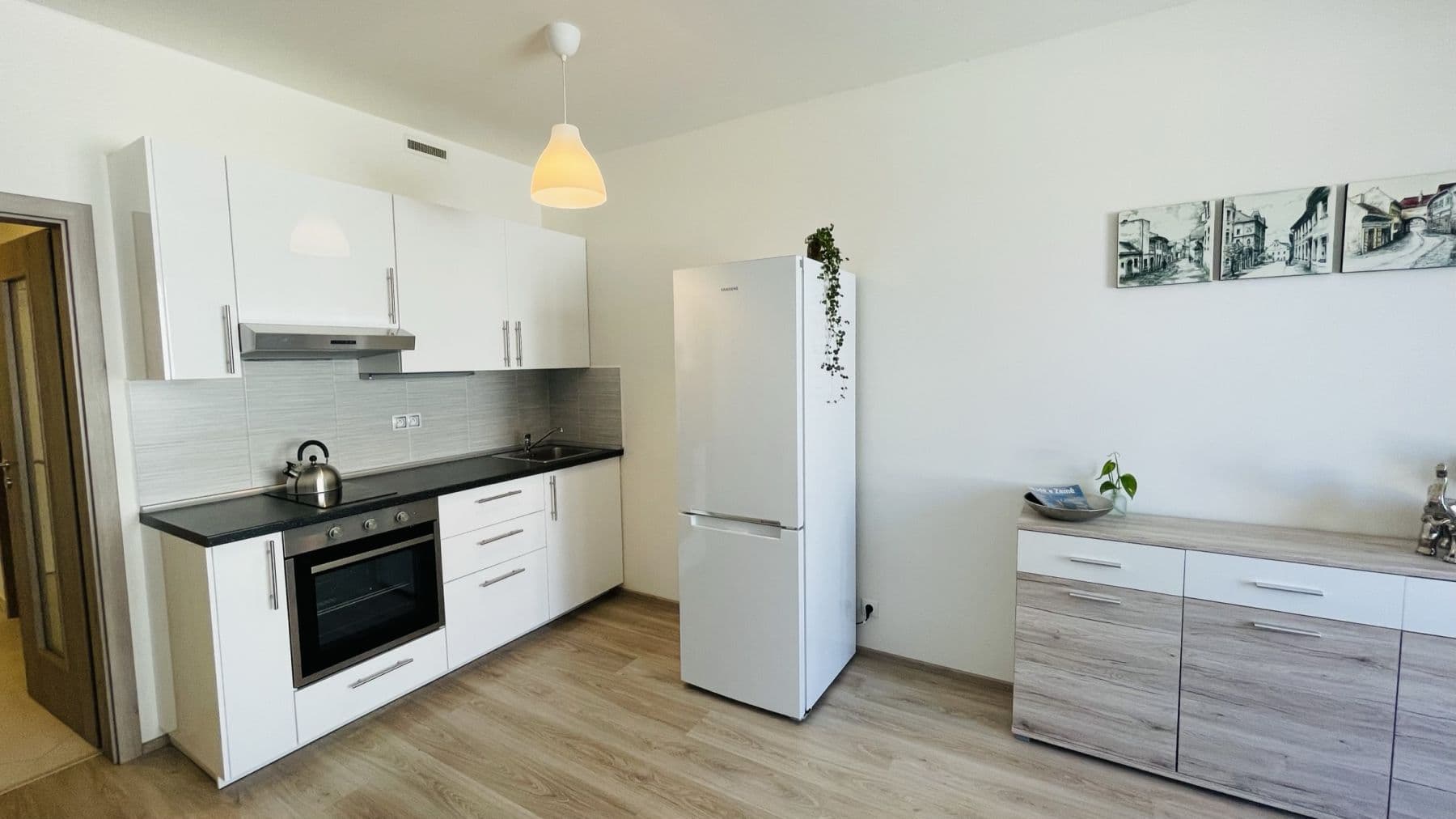 Pronájem bytu 1+kk 34 m², Petrohradská, Praha, Praha Pronájem bytu 1+kk 34 m², Petrohradská, Praha, Praha