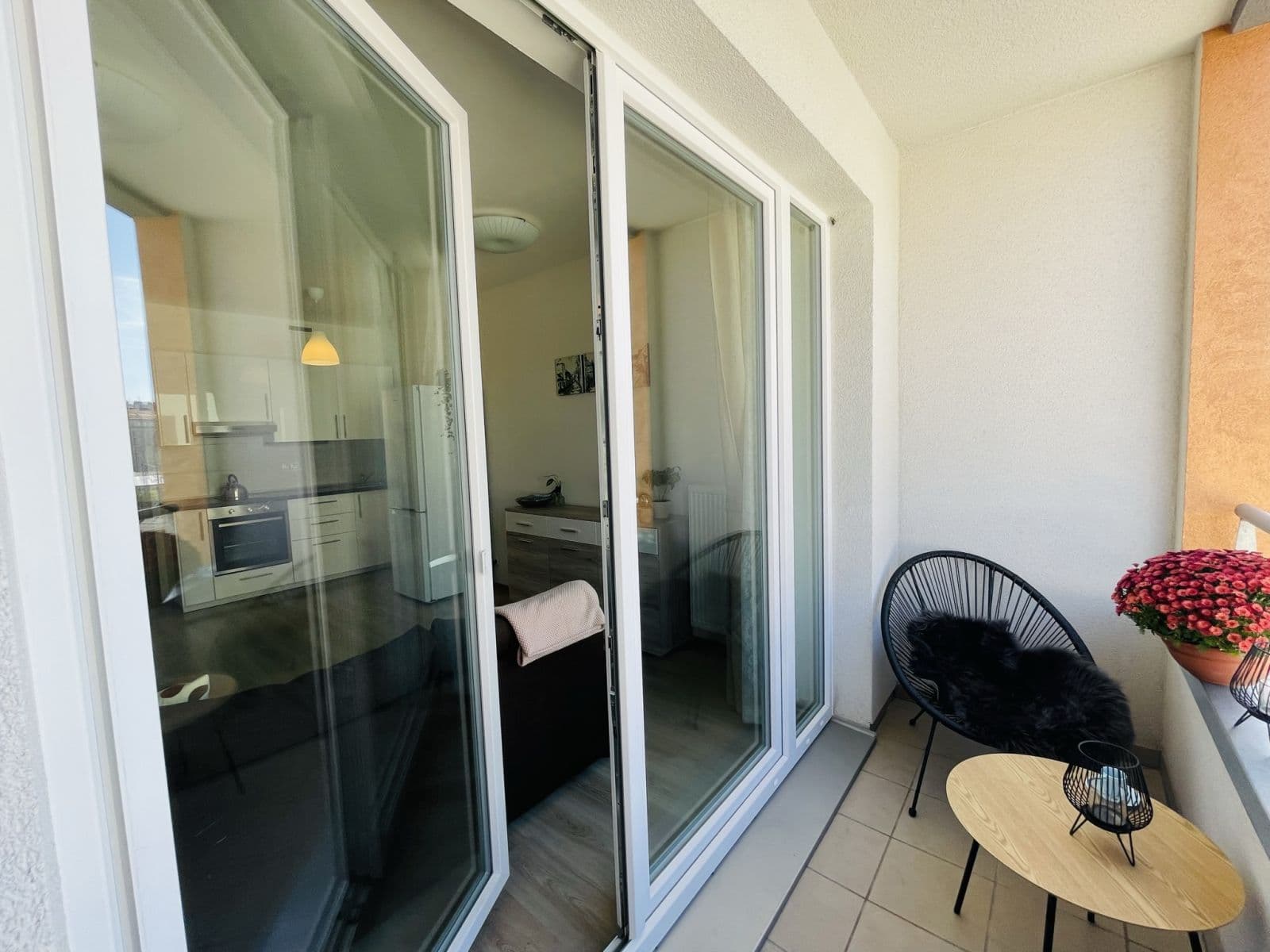 Pronájem bytu 1+kk 34 m², Petrohradská, Praha, Praha Pronájem bytu 1+kk 34 m², Petrohradská, Praha, Praha