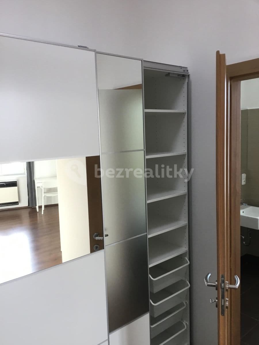 Pronájem bytu 1+kk 31 m², Zenklova, Praha, Praha Pronájem bytu 1+kk 31 m², Zenklova, Praha, Praha