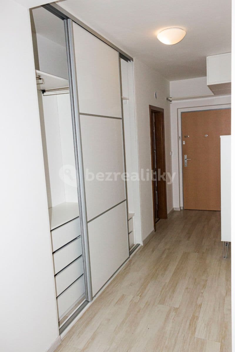 Pronájem bytu 3+kk 90 m², Vstupní, Plzeň, Plzeňský kraj Pronájem bytu 3+kk 90 m², Vstupní, Plzeň, Plzeňský kraj