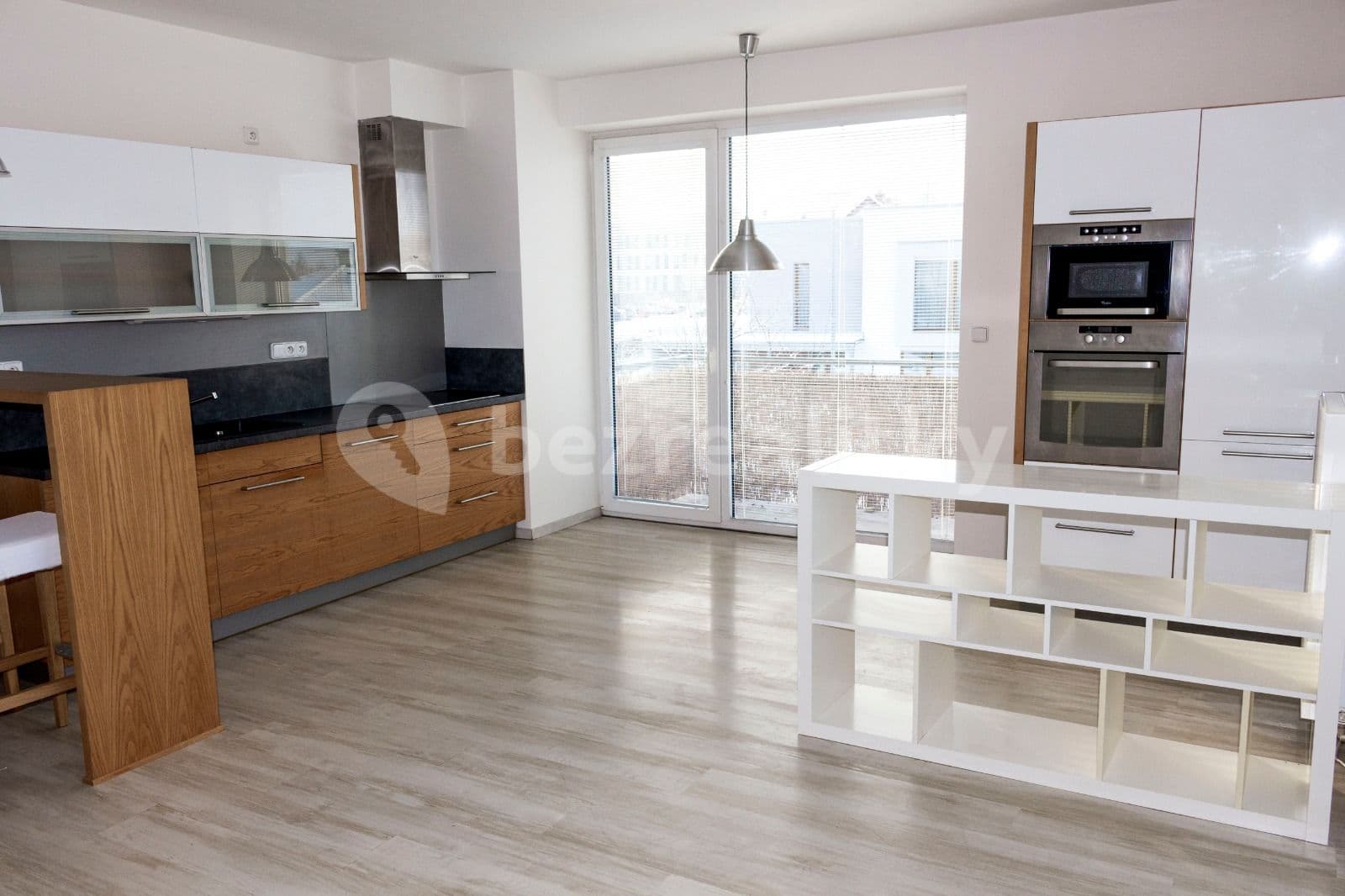 Pronájem bytu 3+kk 90 m², Vstupní, Plzeň, Plzeňský kraj Pronájem bytu 3+kk 90 m², Vstupní, Plzeň, Plzeňský kraj