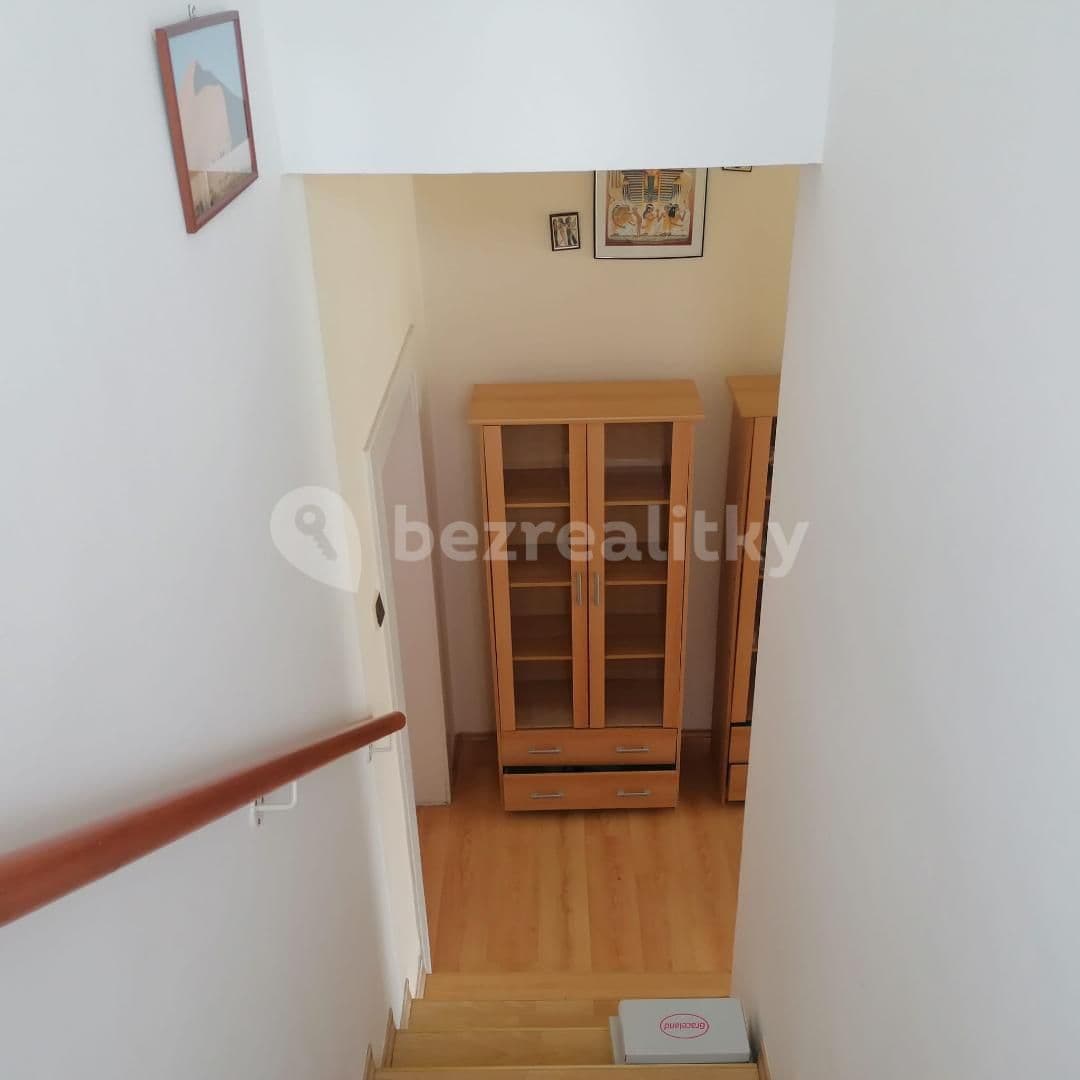 Pronájem domu 135 m², pozemek 800 m², Révová, Mělník, Středočeský kraj Pronájem domu 135 m², pozemek 800 m², Révová, Mělník, Středočeský kraj