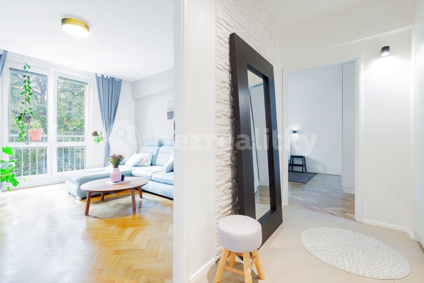 Pronájem bytu 2+1 60 m², Jakutská, Praha, Praha Pronájem bytu 2+1 60 m², Jakutská, Praha, Praha