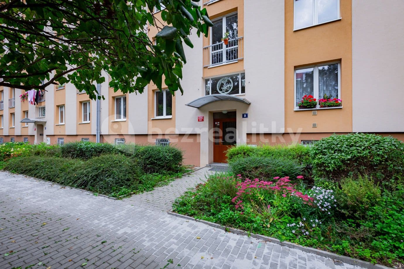 Pronájem bytu 2+1 60 m², Jakutská, Praha, Praha Pronájem bytu 2+1 60 m², Jakutská, Praha, Praha