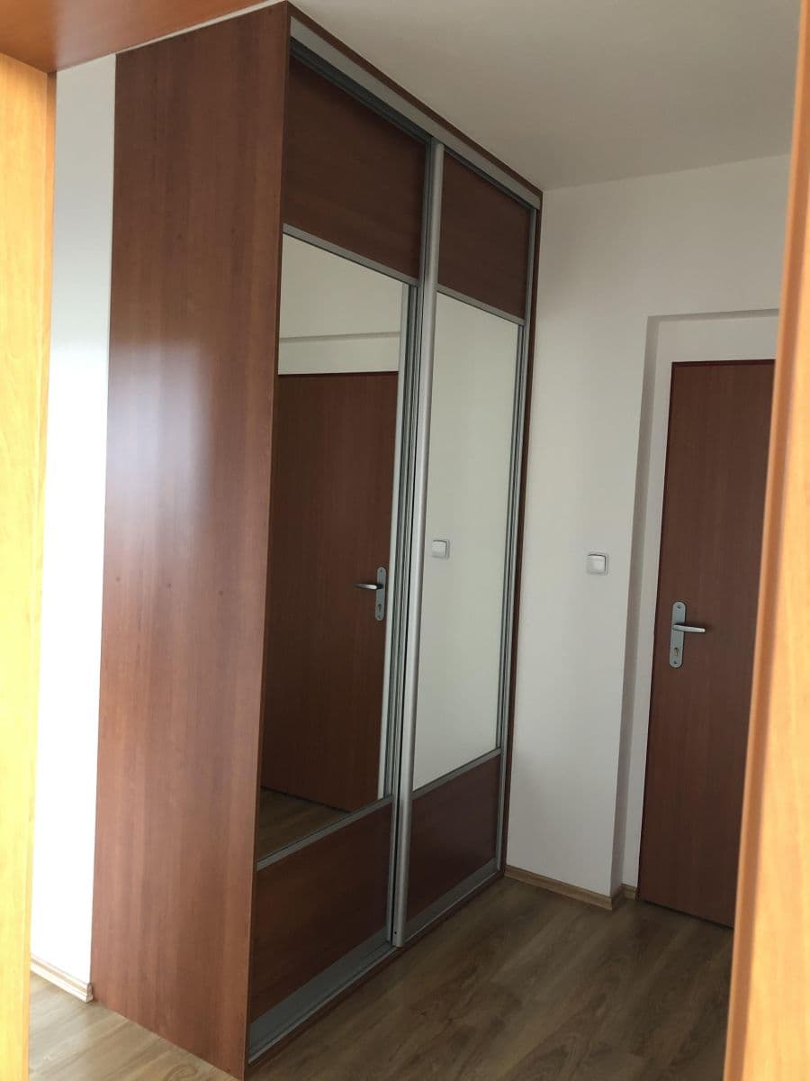 Pronájem bytu 2+kk 60 m², K Pazderně, Benešov, Středočeský kraj Pronájem bytu 2+kk 60 m², K Pazderně, Benešov, Středočeský kraj
