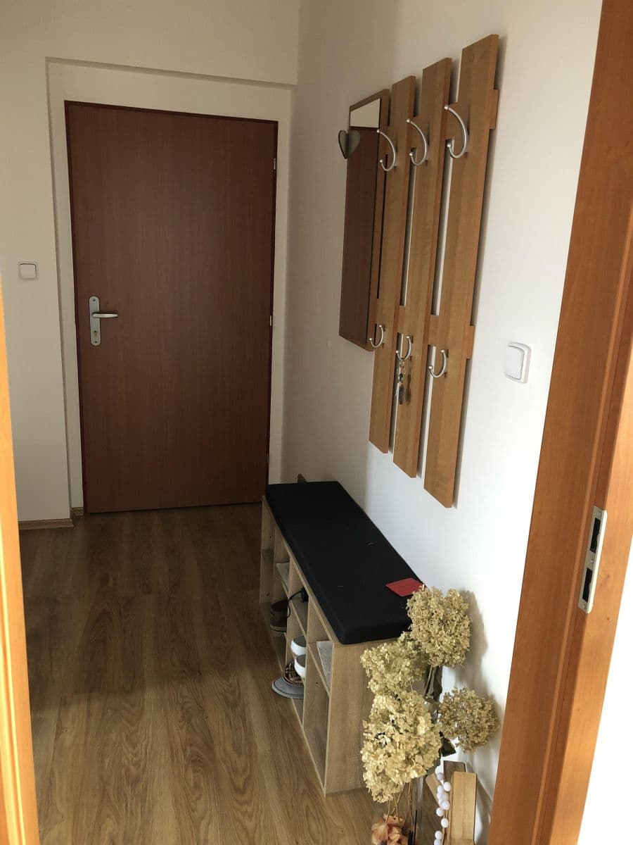 Pronájem bytu 2+kk 60 m², K Pazderně, Benešov, Středočeský kraj Pronájem bytu 2+kk 60 m², K Pazderně, Benešov, Středočeský kraj