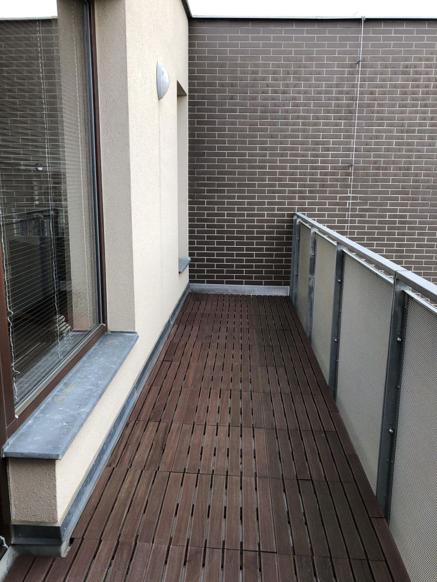 Pronájem bytu 2+kk 60 m², K Pazderně, Benešov, Středočeský kraj Pronájem bytu 2+kk 60 m², K Pazderně, Benešov, Středočeský kraj