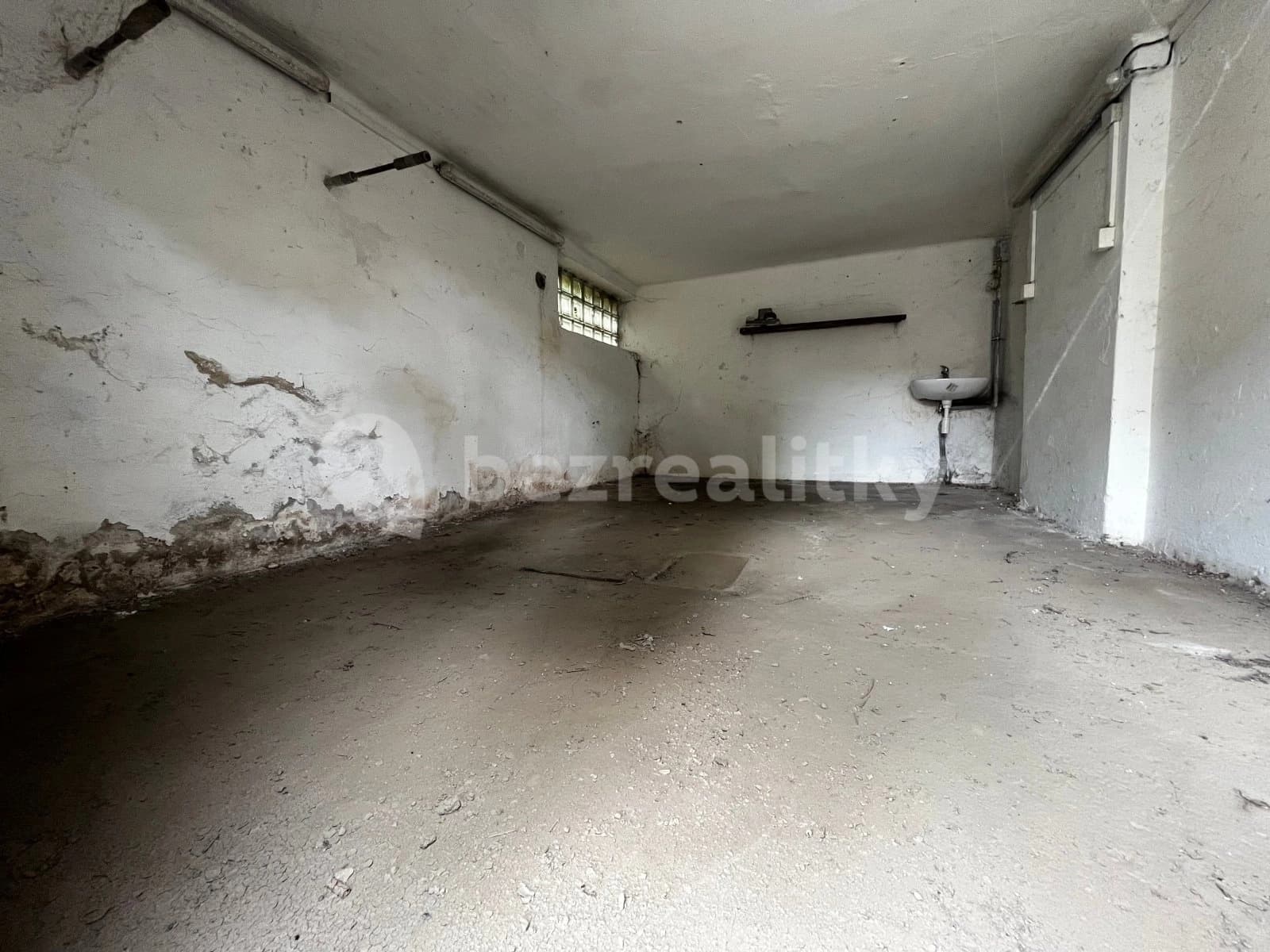 Pronájem garáže 16 m², Dělící, Orlová, Moravskoslezský kraj