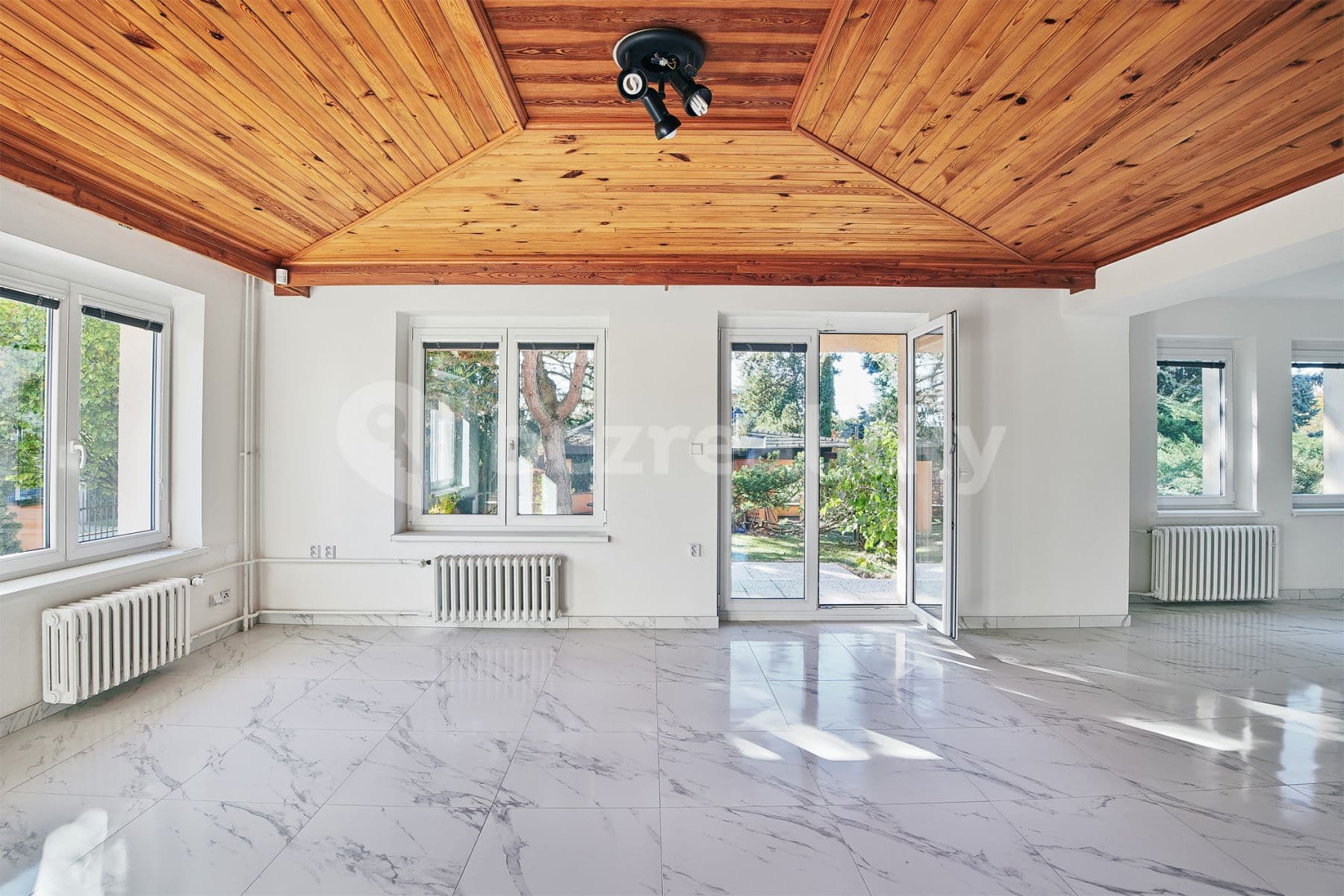 Pronájem domu 330 m², pozemek 800 m², Ke Smrčině, Praha, Praha Pronájem domu 330 m², pozemek 800 m², Ke Smrčině, Praha, Praha