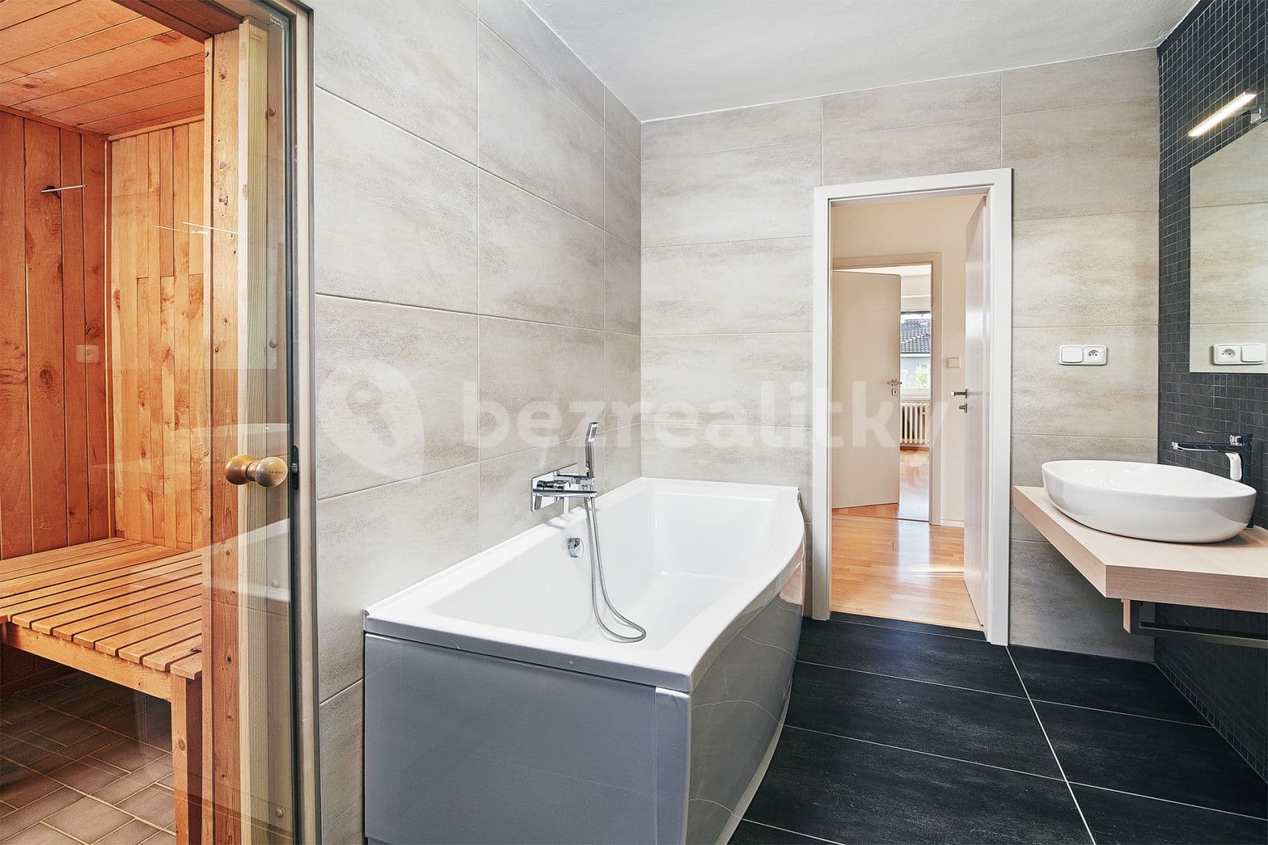 Pronájem domu 330 m², pozemek 800 m², Ke Smrčině, Praha, Praha Pronájem domu 330 m², pozemek 800 m², Ke Smrčině, Praha, Praha
