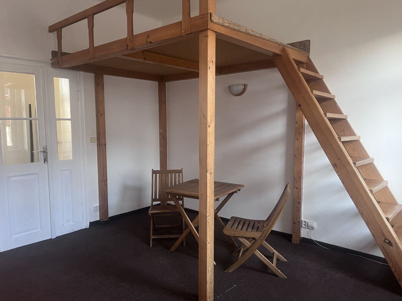 Pronájem bytu 1+1 38 m², Komenského, Karlovy Vary, Karlovarský kraj Pronájem bytu 1+1 38 m², Komenského, Karlovy Vary, Karlovarský kraj