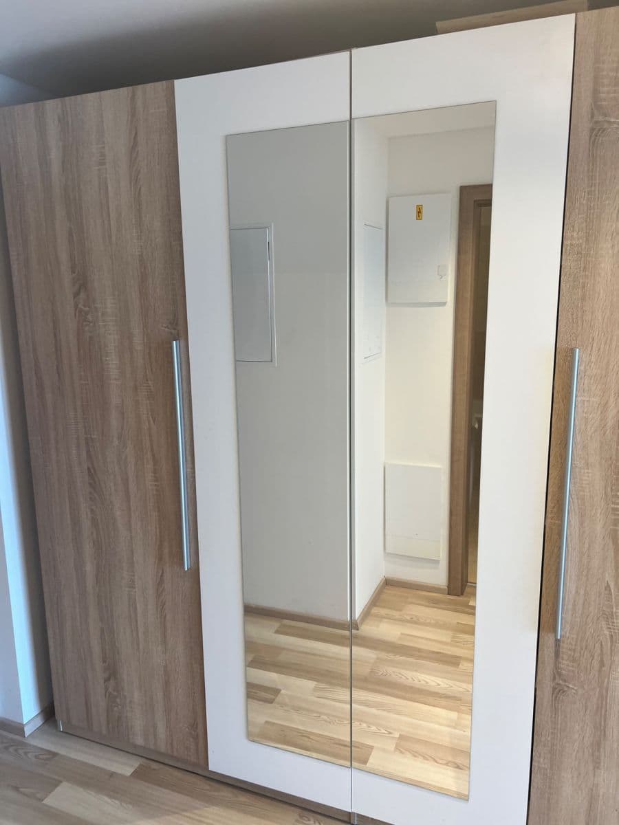 Pronájem bytu 1+kk 40 m², Modrého, Praha, Praha Pronájem bytu 1+kk 40 m², Modrého, Praha, Praha