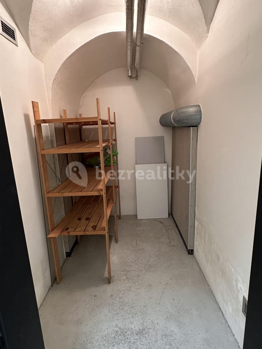Pronájem nebytového prostoru 4 m², Elišky Peškové, Praha, Praha Pronájem nebytového prostoru 4 m², Elišky Peškové, Praha, Praha