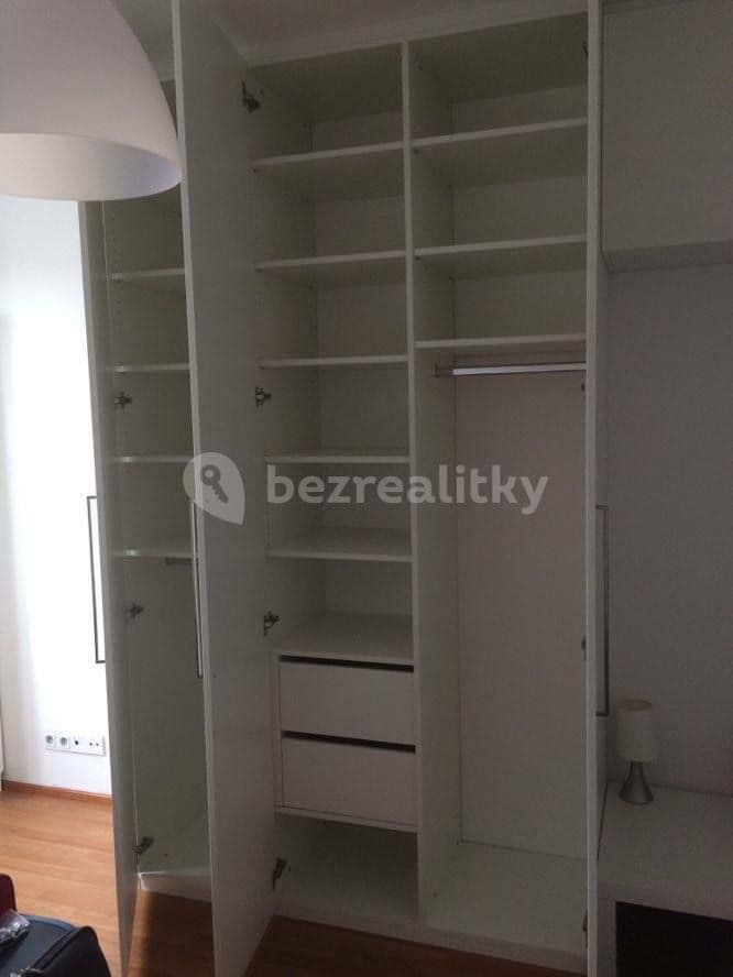 Pronájem bytu 1+1 35 m², V Úžlabině, Praha, Praha Pronájem bytu 1+1 35 m², V Úžlabině, Praha, Praha