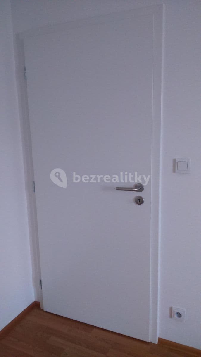 Pronájem bytu 1+1 35 m², V Úžlabině, Praha, Praha Pronájem bytu 1+1 35 m², V Úžlabině, Praha, Praha