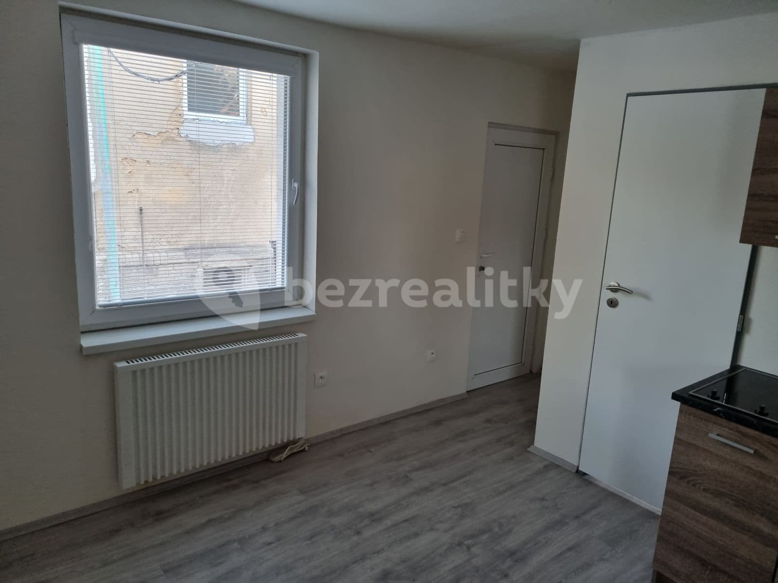 Pronájem bytu 1+kk 31 m², Brandýská, Praha, Praha Pronájem bytu 1+kk 31 m², Brandýská, Praha, Praha