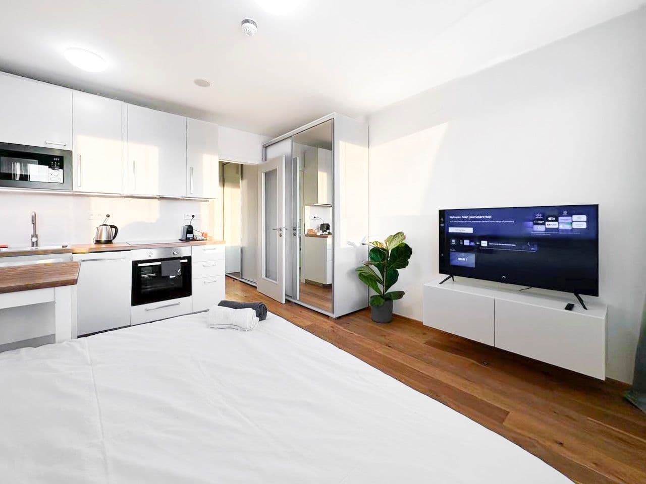 Pronájem bytu 1+kk 27 m², Perucká, Praha, Praha Pronájem bytu 1+kk 27 m², Perucká, Praha, Praha