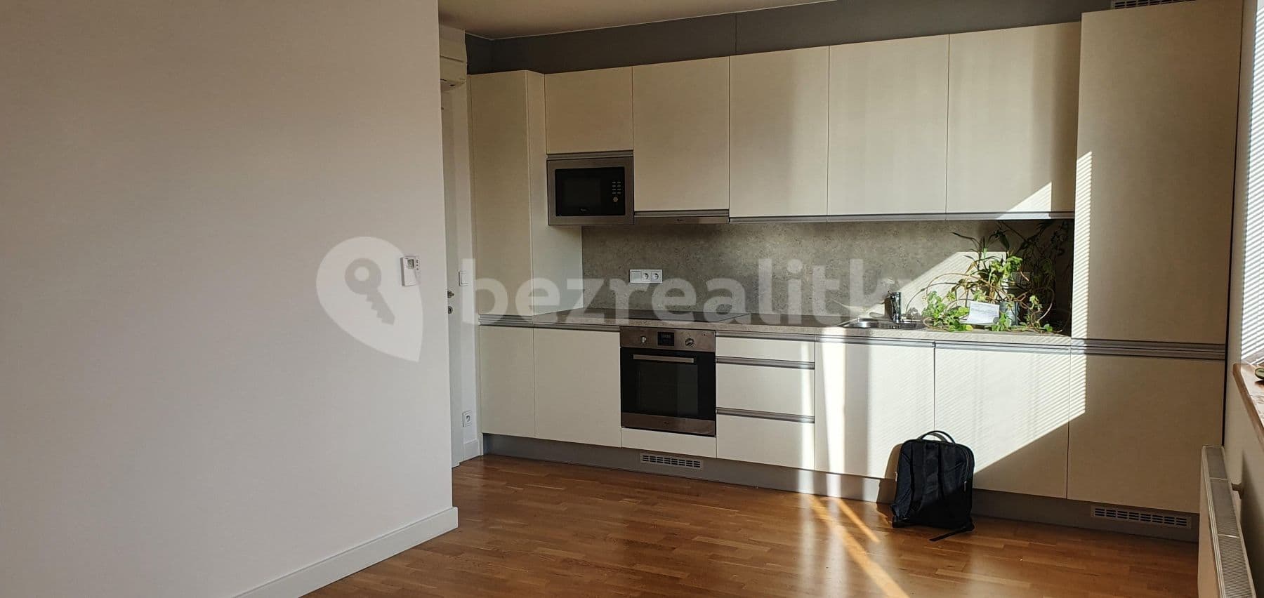 Pronájem bytu 2+kk 70 m², Drahobejlova, Praha, Praha Pronájem bytu 2+kk 70 m², Drahobejlova, Praha, Praha