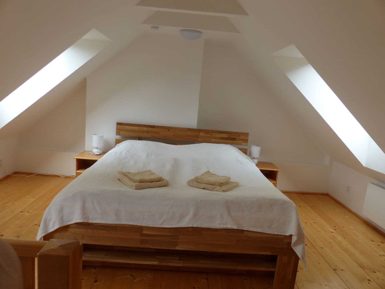 Pronájem bytu 2+1 68 m², Ondřejská, Karlovy Vary, Karlovarský kraj Pronájem bytu 2+1 68 m², Ondřejská, Karlovy Vary, Karlovarský kraj
