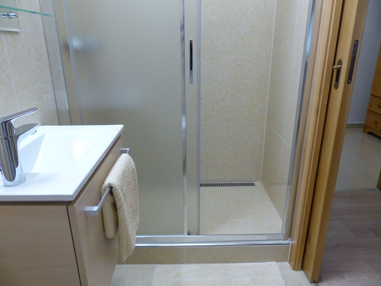 Pronájem bytu 2+1 68 m², Ondřejská, Karlovy Vary, Karlovarský kraj Pronájem bytu 2+1 68 m², Ondřejská, Karlovy Vary, Karlovarský kraj