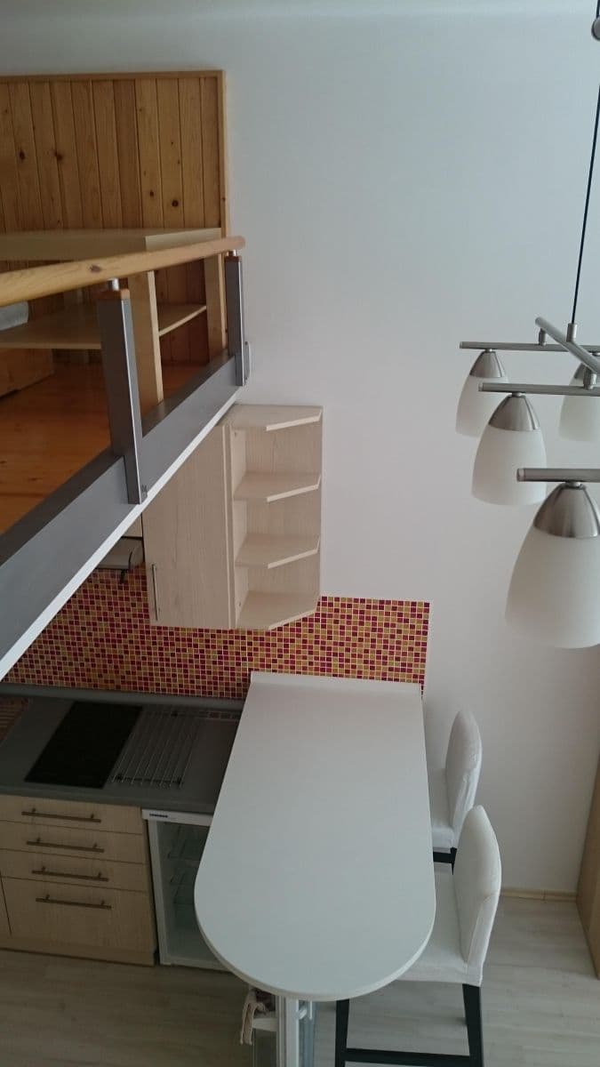 Pronájem bytu 1+kk 26 m², Čelakovského, Plzeň, Plzeňský kraj Pronájem bytu 1+kk 26 m², Čelakovského, Plzeň, Plzeňský kraj