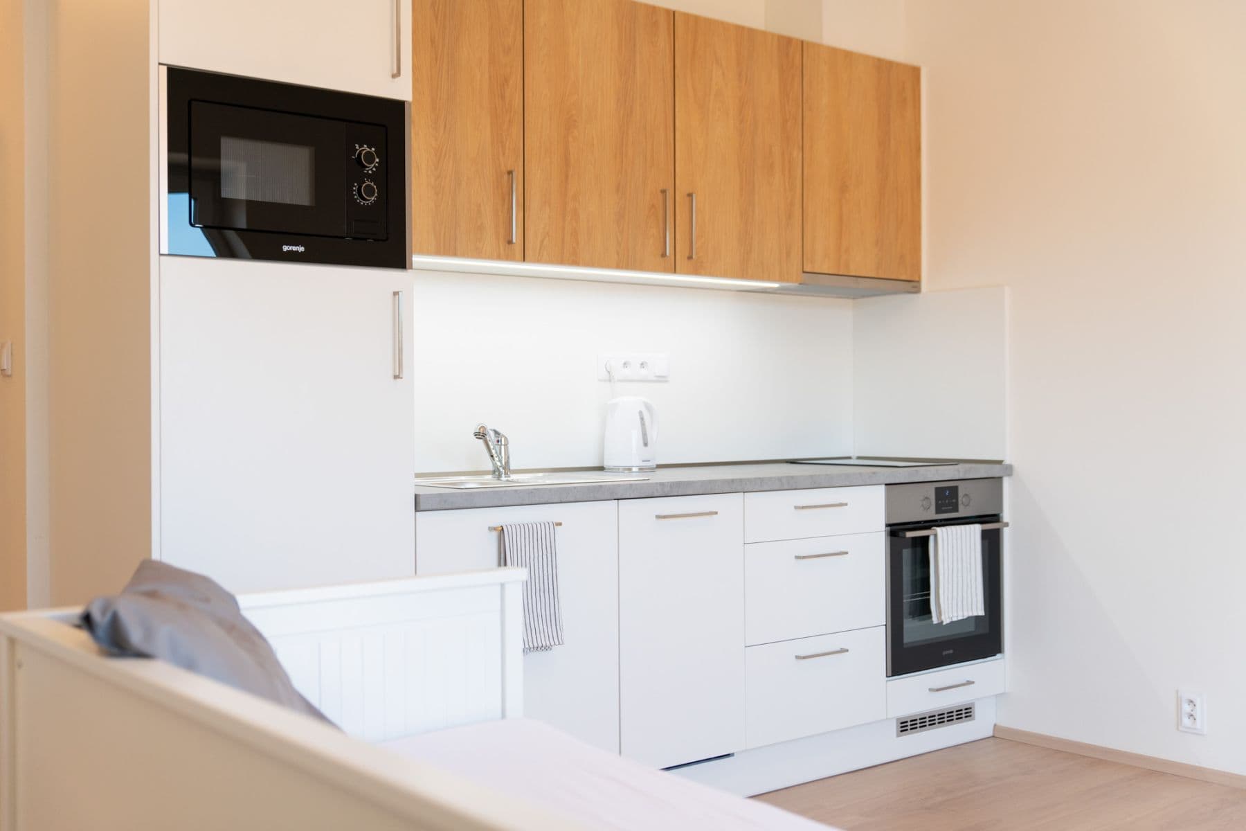 Pronájem bytu 1+kk 30 m², Zálešná II, Zlín, Zlínský kraj Pronájem bytu 1+kk 30 m², Zálešná II, Zlín, Zlínský kraj