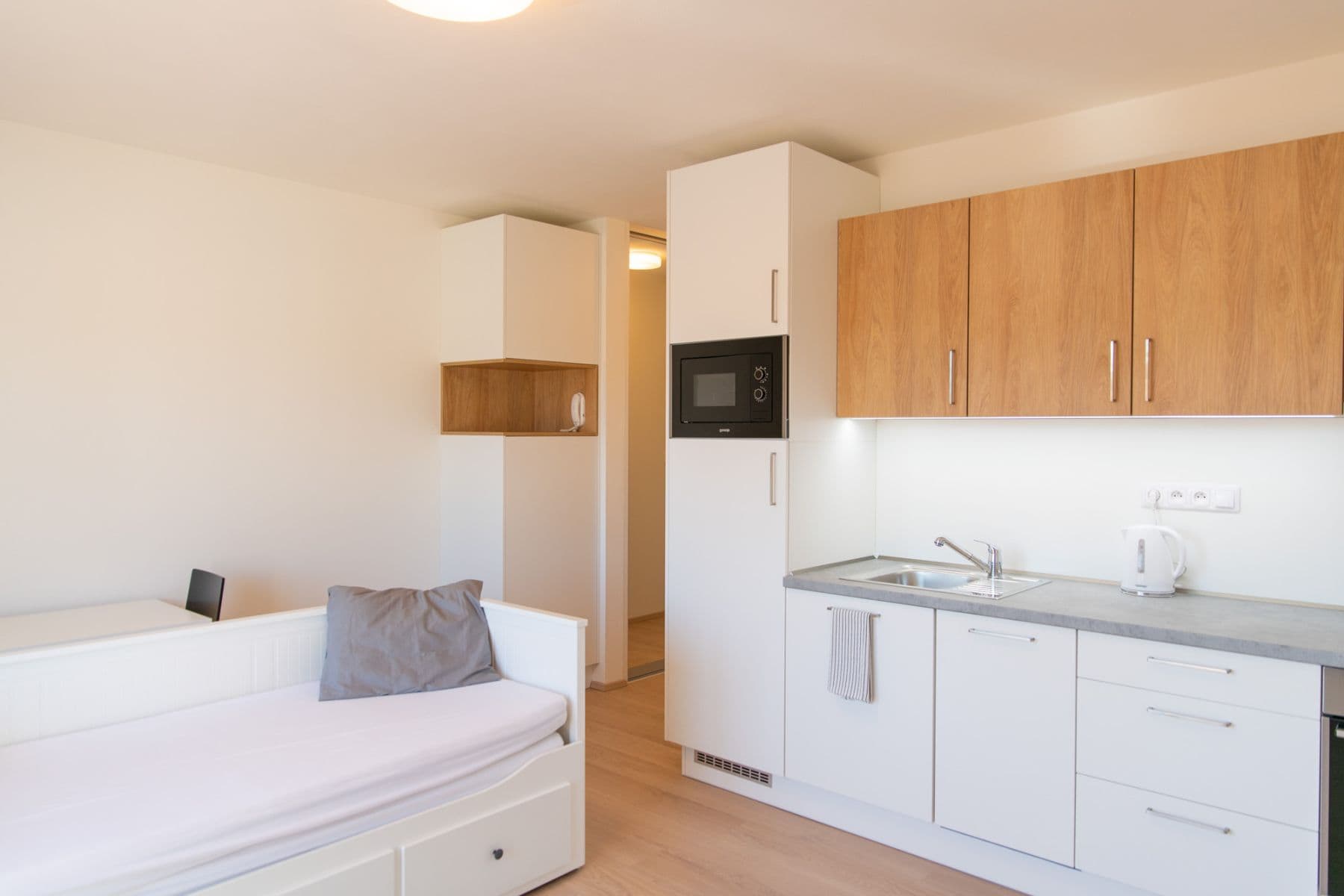 Pronájem bytu 1+kk 30 m², Zálešná II, Zlín, Zlínský kraj Pronájem bytu 1+kk 30 m², Zálešná II, Zlín, Zlínský kraj