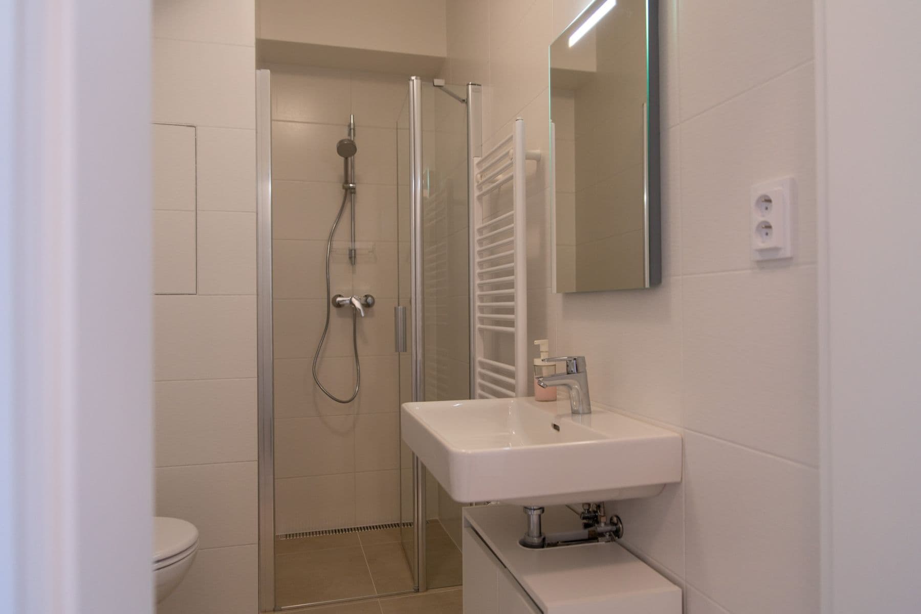 Pronájem bytu 1+kk 30 m², Zálešná II, Zlín, Zlínský kraj Pronájem bytu 1+kk 30 m², Zálešná II, Zlín, Zlínský kraj