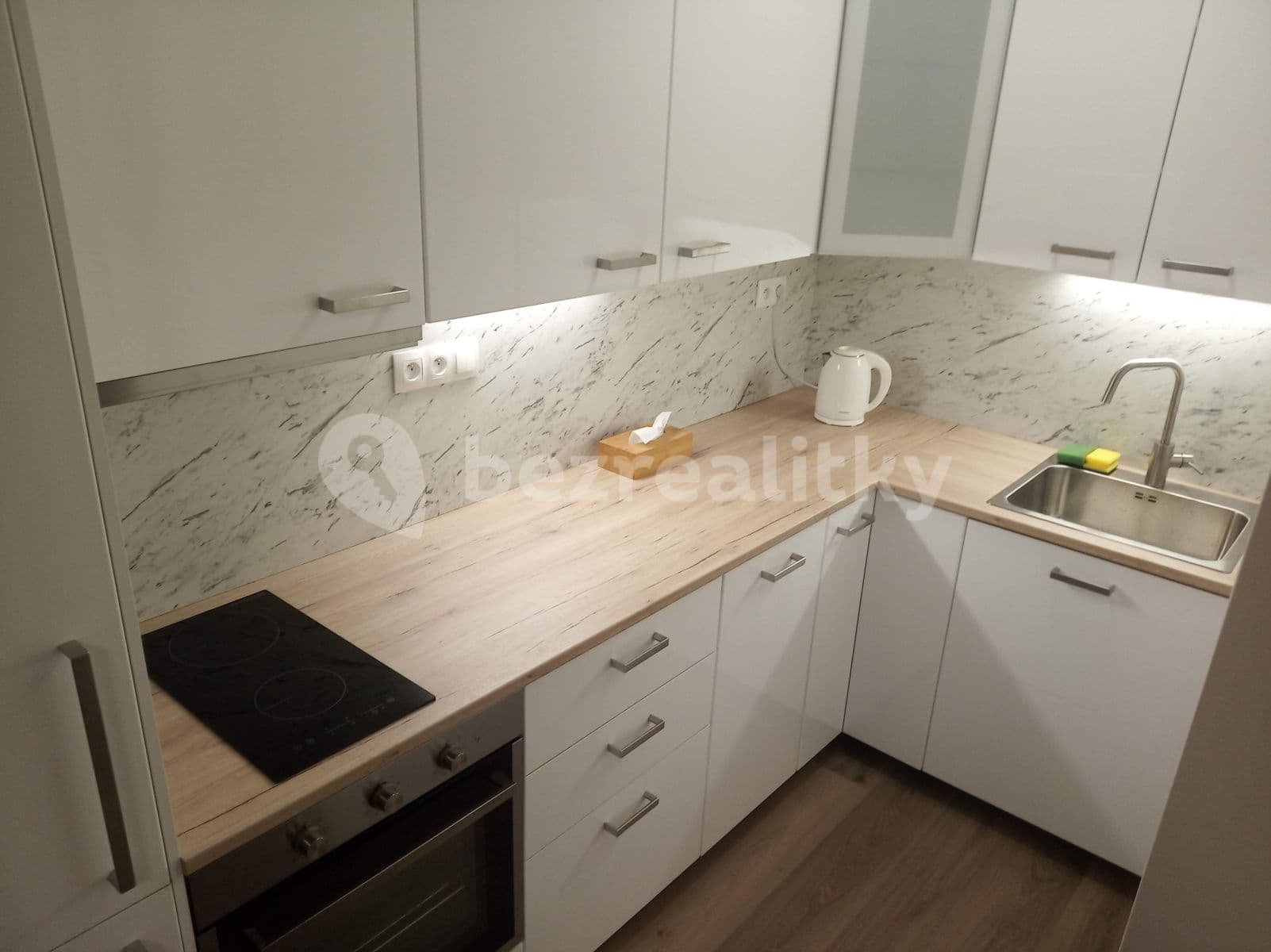 Pronájem bytu 1+kk 39 m², Zátopkova, Milovice, Středočeský kraj Pronájem bytu 1+kk 39 m², Zátopkova, Milovice, Středočeský kraj